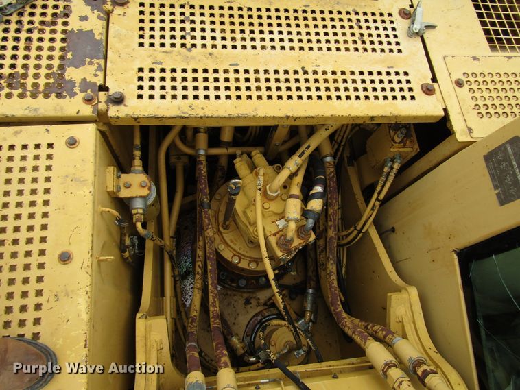 image for item DG8231 1997 Caterpillar 322B L excavator