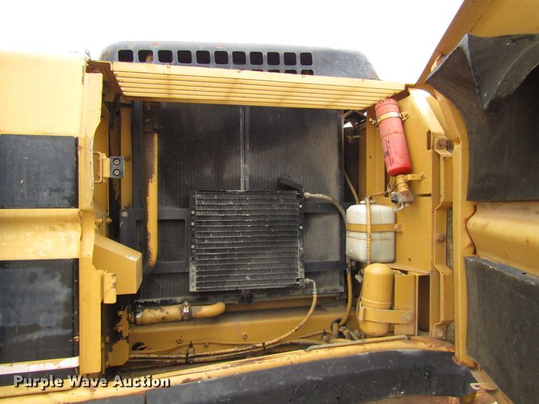 image for item DG8231 1997 Caterpillar 322B L excavator