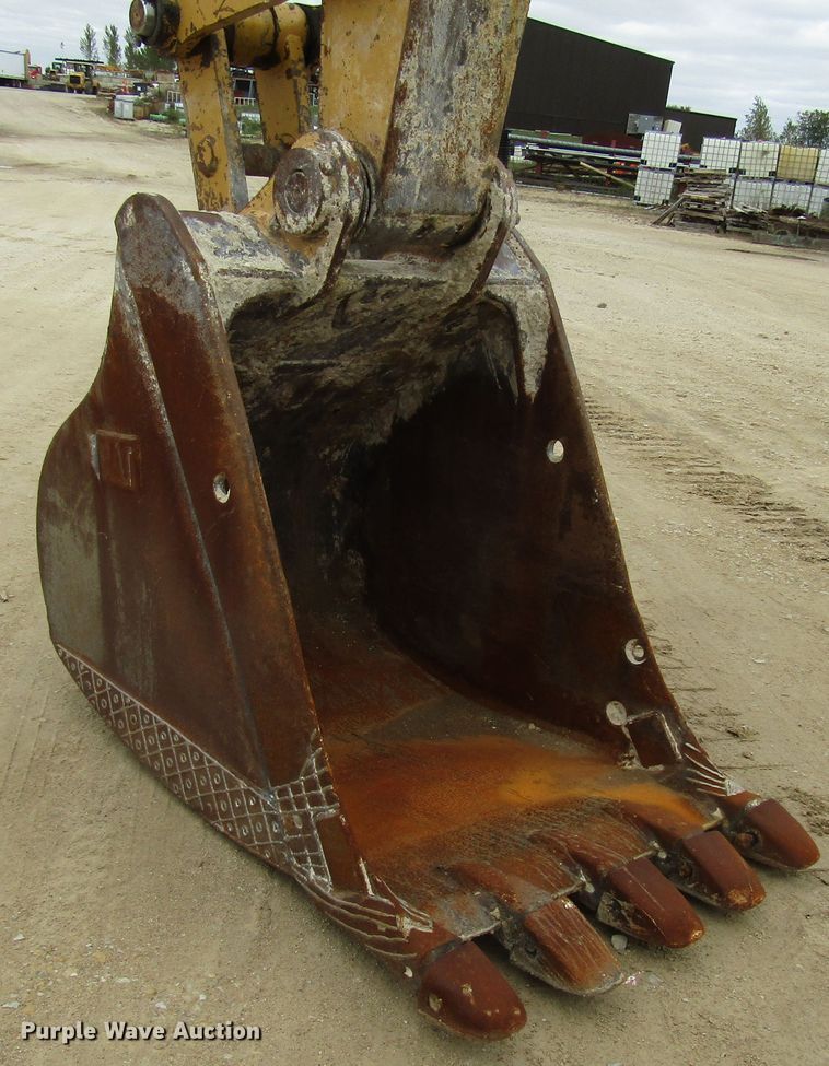 image for item DG8231 1997 Caterpillar 322B L excavator