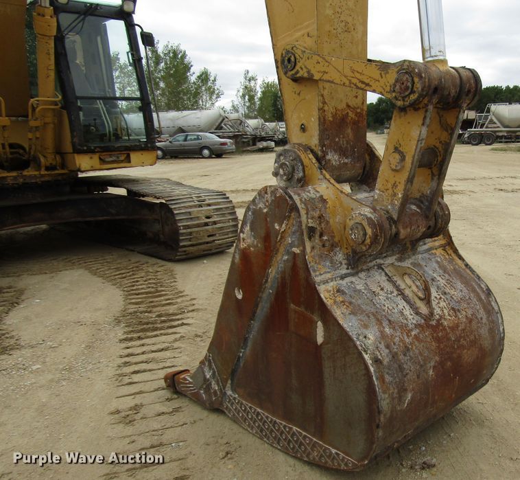 image for item DG8231 1997 Caterpillar 322B L excavator