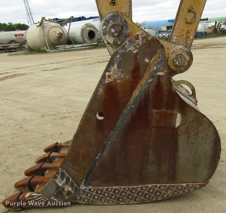 image for item DG8231 1997 Caterpillar 322B L excavator