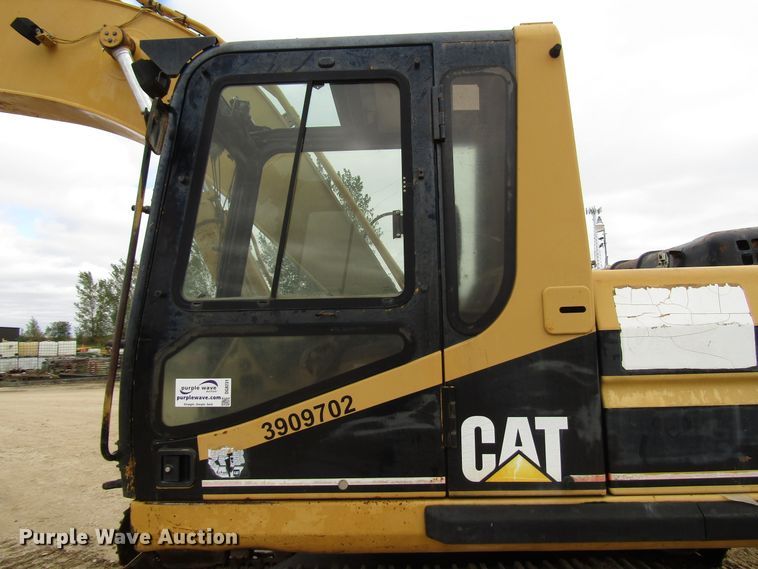 image for item DG8231 1997 Caterpillar 322B L excavator