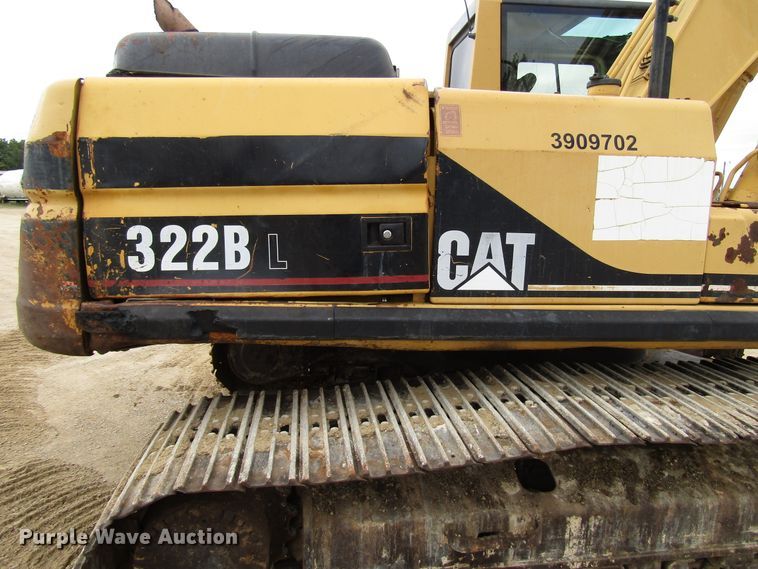 image for item DG8231 1997 Caterpillar 322B L excavator