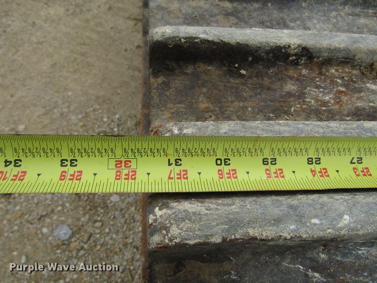 image for item DG8231 1997 Caterpillar 322B L excavator