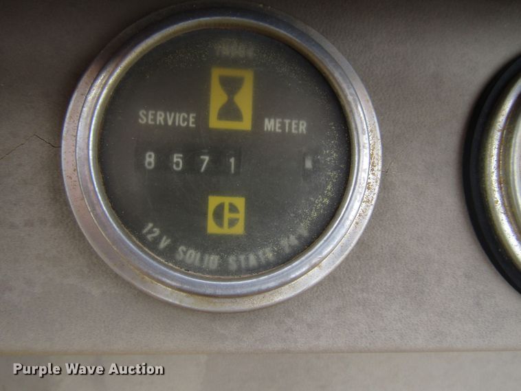 image for item DG8232 1984 Caterpillar D3B dozer