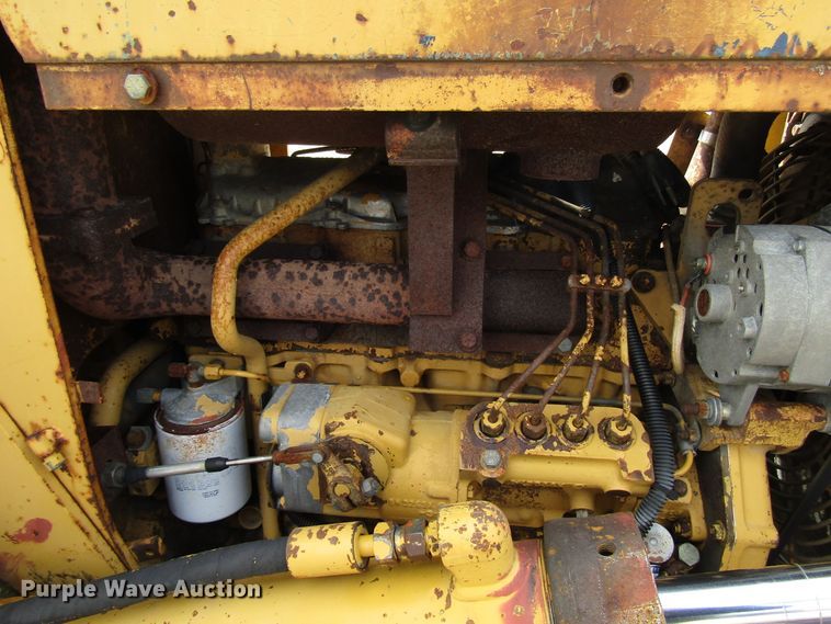 image for item DG8232 1984 Caterpillar D3B dozer