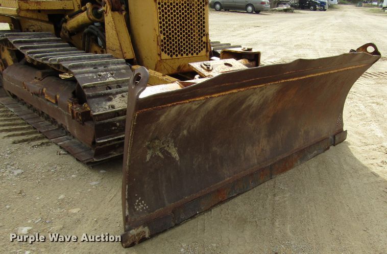 image for item DG8232 1984 Caterpillar D3B dozer