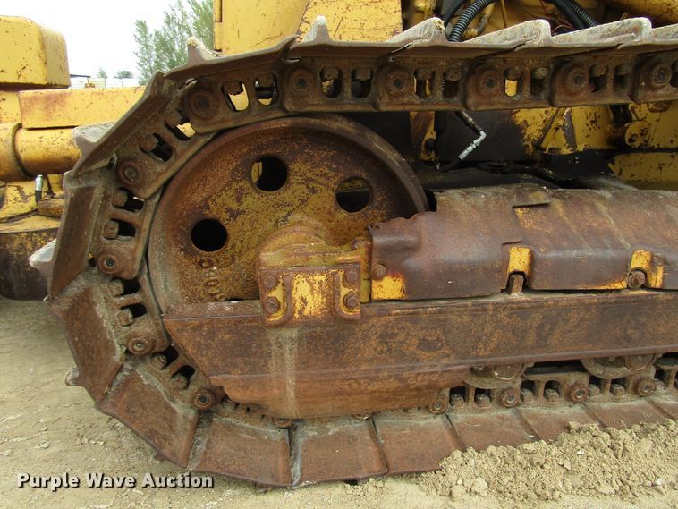 image for item DG8232 1984 Caterpillar D3B dozer