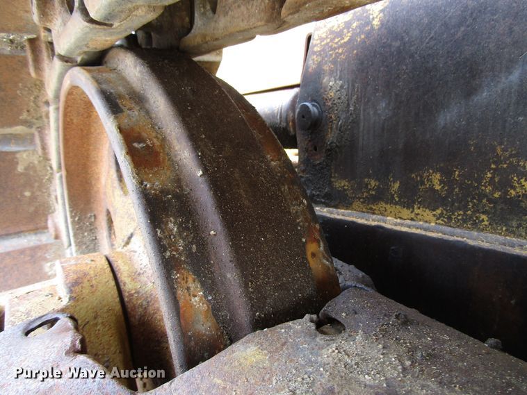 image for item DG8232 1984 Caterpillar D3B dozer