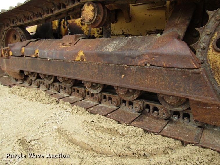 image for item DG8232 1984 Caterpillar D3B dozer