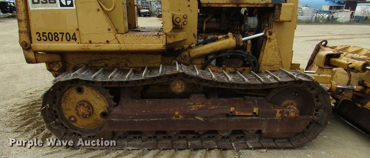 image for item DG8232 1984 Caterpillar D3B dozer