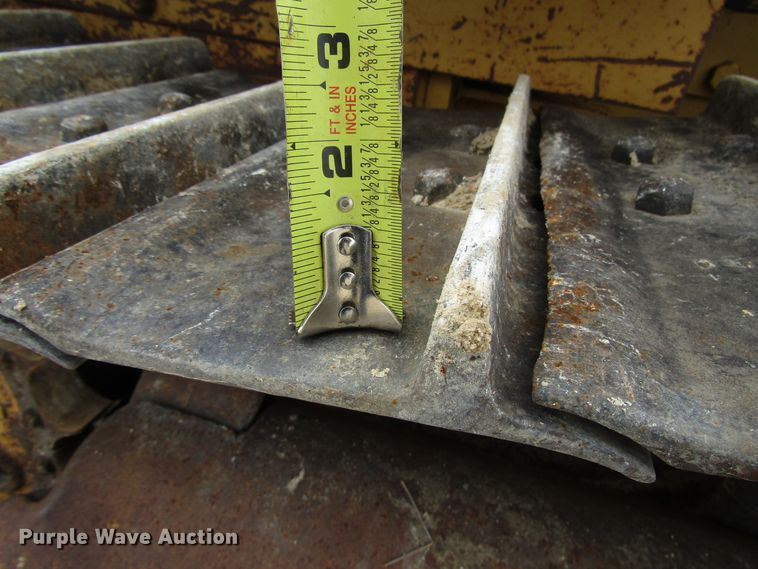 image for item DG8232 1984 Caterpillar D3B dozer