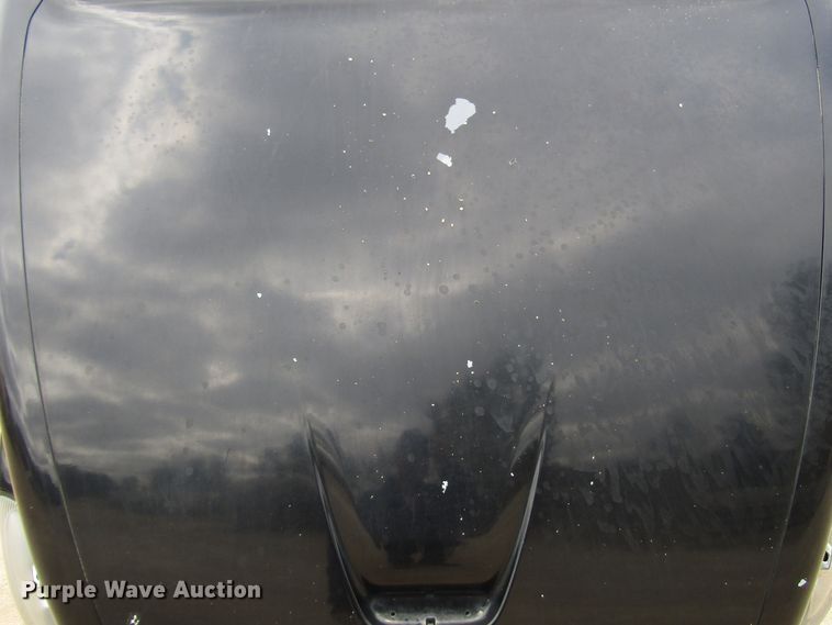 image for item DG8234 2006 Volvo VN semi truck