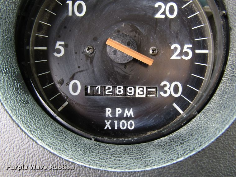 image for item DG8236 2000 Freightliner FL112 semi truck