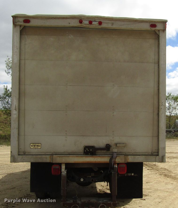 image for item DG8237 1993 International 4900 box truck