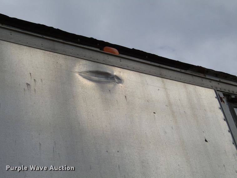 image for item DG8237 1993 International 4900 box truck