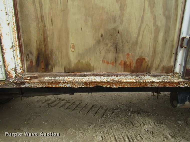 image for item DG8237 1993 International 4900 box truck