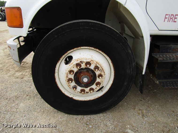 image for item DG8237 1993 International 4900 box truck