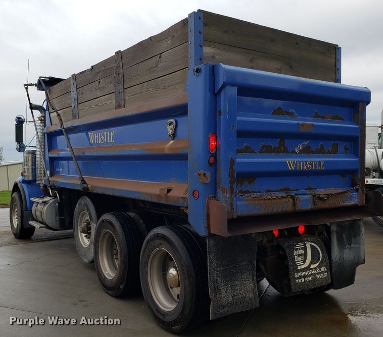 image for item DG8754 2001 Kenworth T800 dump truck