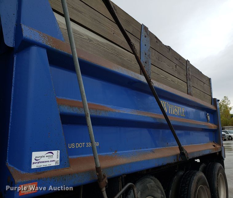 image for item DG8754 2001 Kenworth T800 dump truck