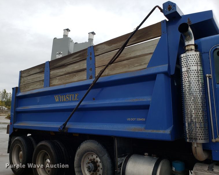 image for item DG8754 2001 Kenworth T800 dump truck