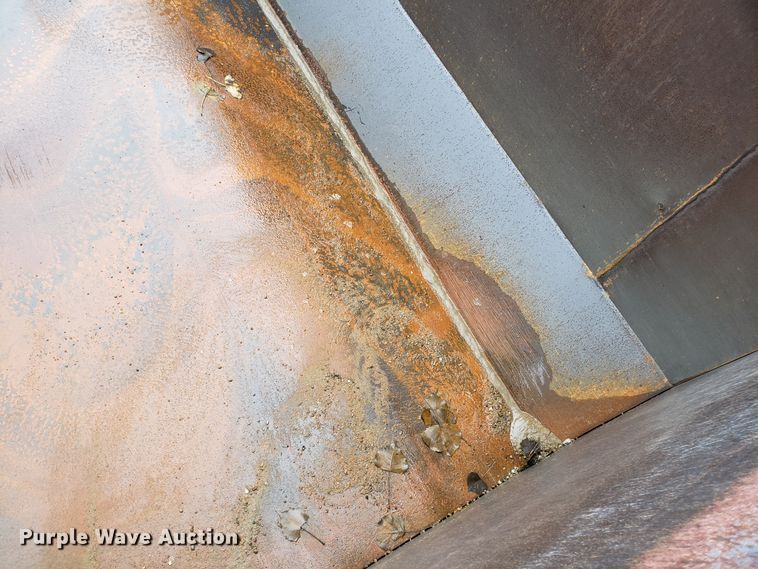 image for item DG8754 2001 Kenworth T800 dump truck