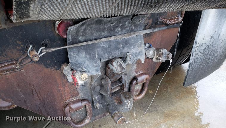 image for item DG8754 2001 Kenworth T800 dump truck