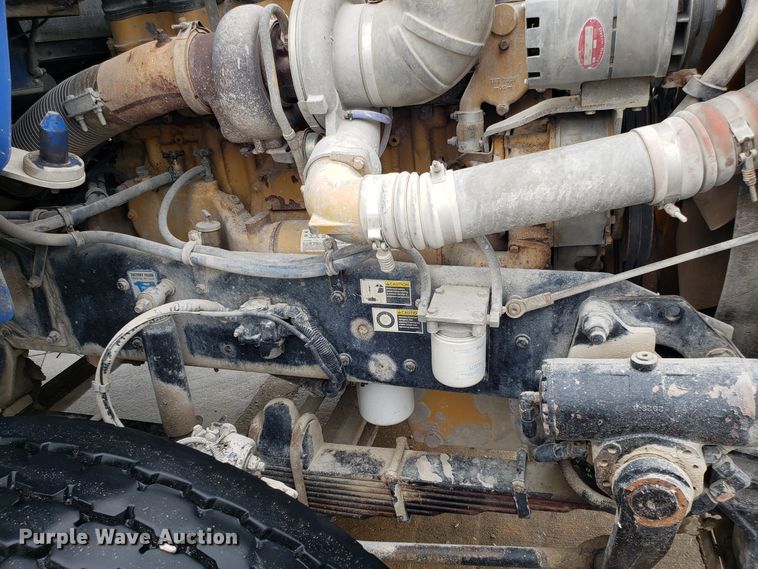 image for item DG8754 2001 Kenworth T800 dump truck