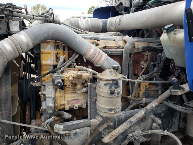 image for item DG8754 2001 Kenworth T800 dump truck