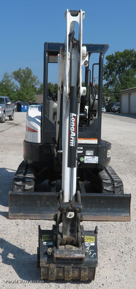 image for item DH1578 2016 Bobcat E26 mini excavator