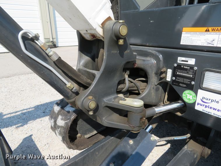 image for item DH1578 2016 Bobcat E26 mini excavator