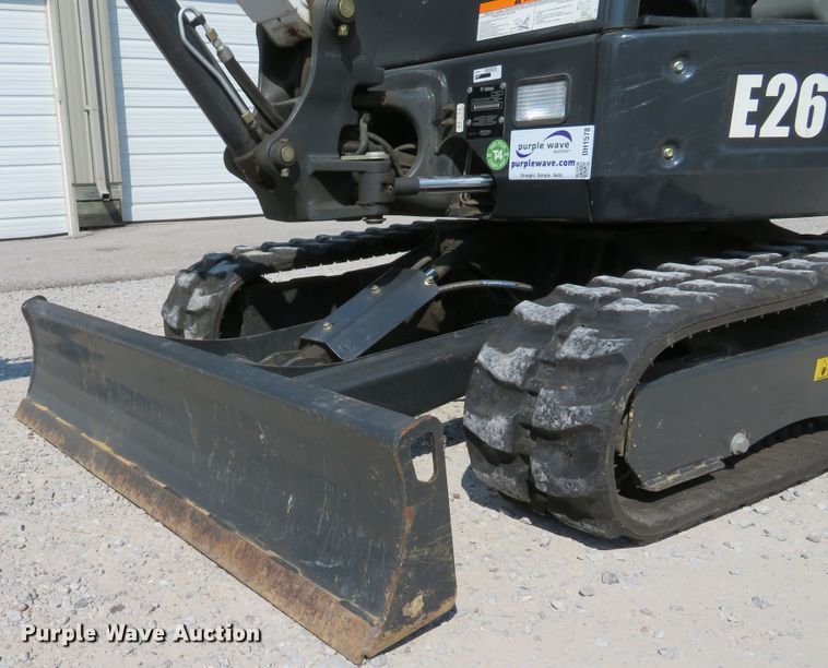 image for item DH1578 2016 Bobcat E26 mini excavator