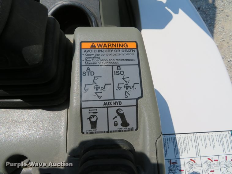 image for item DH1578 2016 Bobcat E26 mini excavator