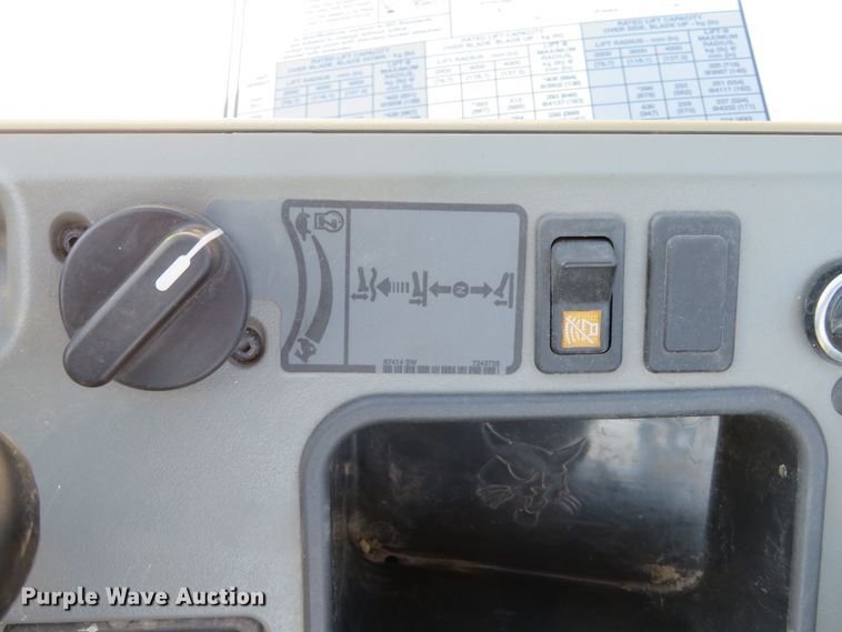 image for item DH1578 2016 Bobcat E26 mini excavator