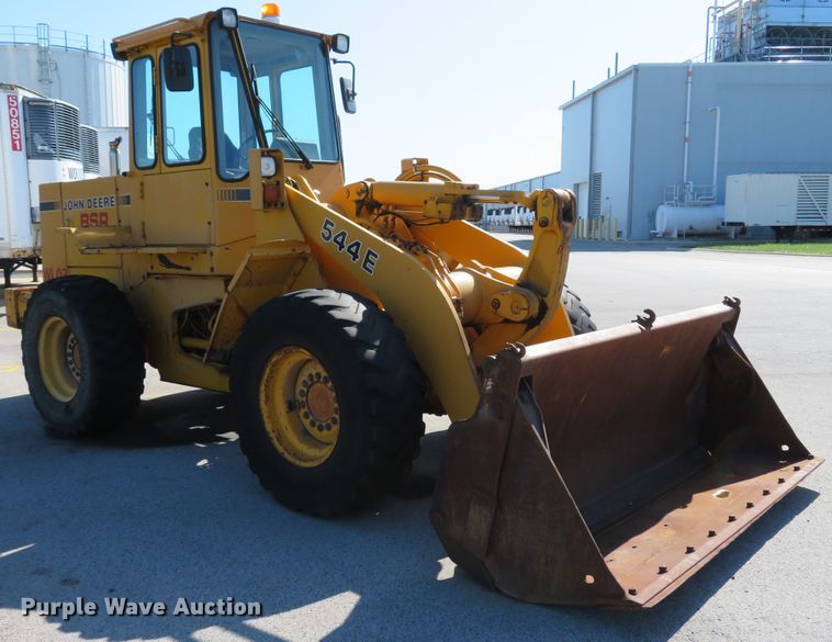 image for item DH1613 1991 John Deere 544E wheel loader