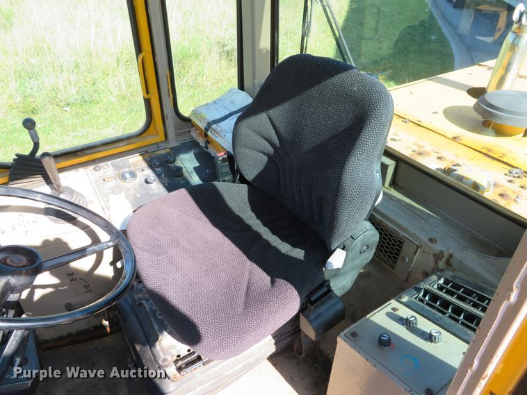 image for item DH1613 1991 John Deere 544E wheel loader