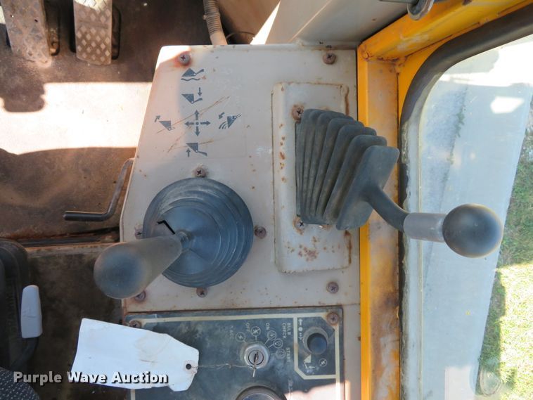 image for item DH1613 1991 John Deere 544E wheel loader