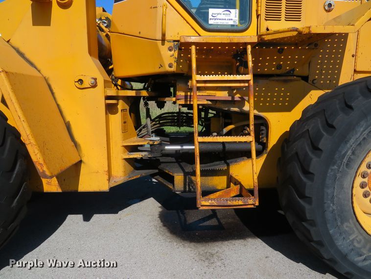 image for item DH1613 1991 John Deere 544E wheel loader