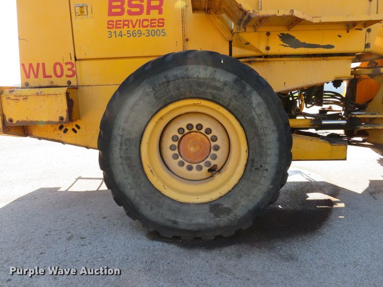 image for item DH1613 1991 John Deere 544E wheel loader