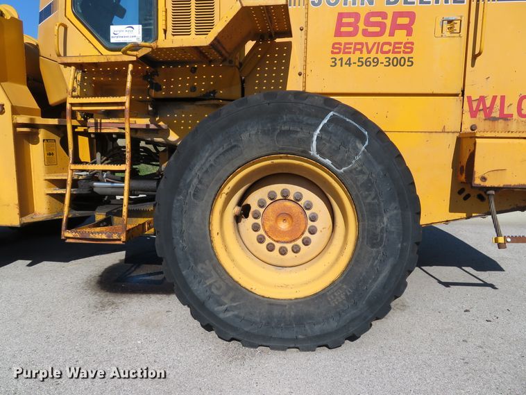 image for item DH1613 1991 John Deere 544E wheel loader