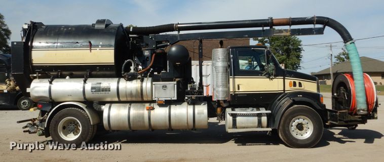 image for item DH2159 2009 Sterling L-Line sewer jetter truck