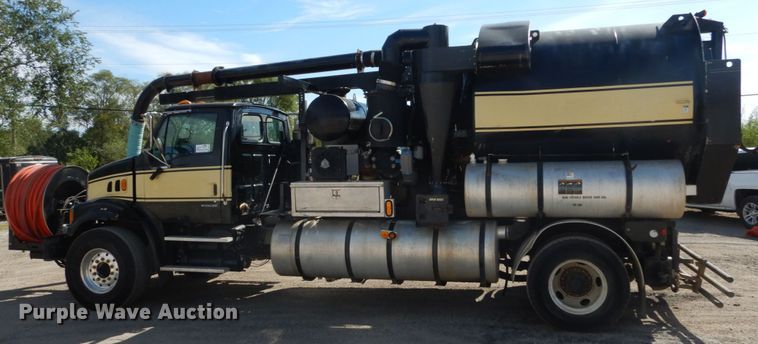 image for item DH2159 2009 Sterling L-Line sewer jetter truck