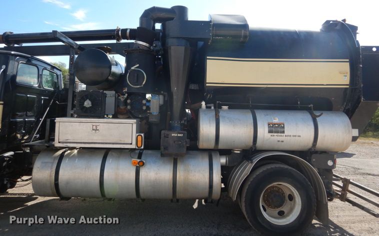 image for item DH2159 2009 Sterling L-Line sewer jetter truck