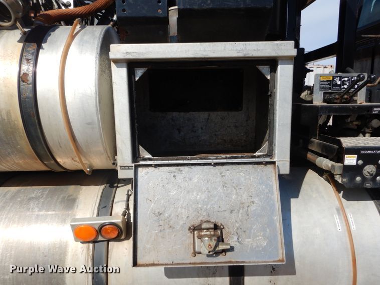 image for item DH2159 2009 Sterling L-Line sewer jetter truck