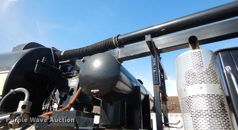 image for item DH2159 2009 Sterling L-Line sewer jetter truck