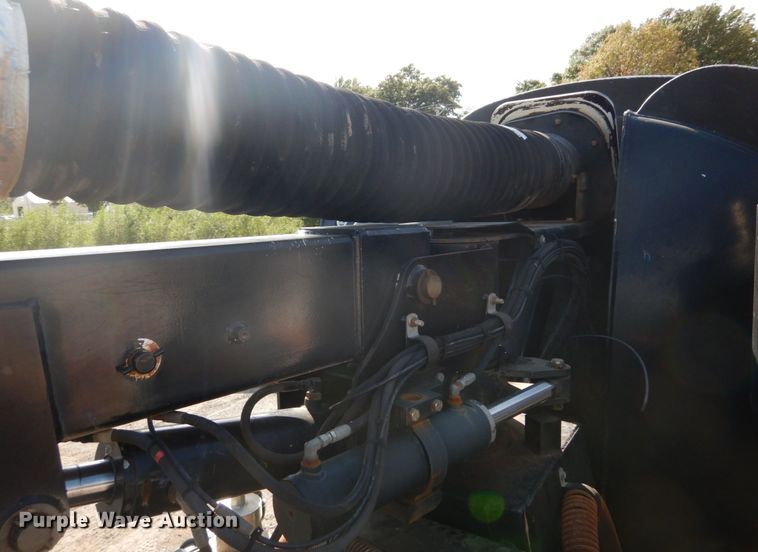 image for item DH2159 2009 Sterling L-Line sewer jetter truck