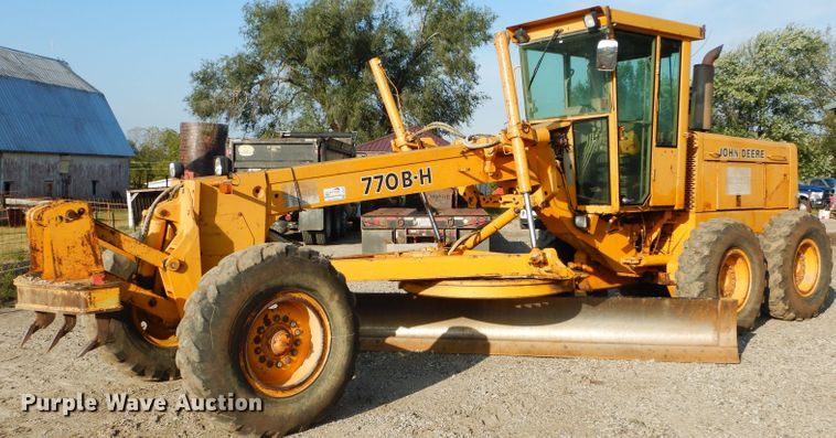 image for item DH2597 1989 John Deere 770BH motor grader