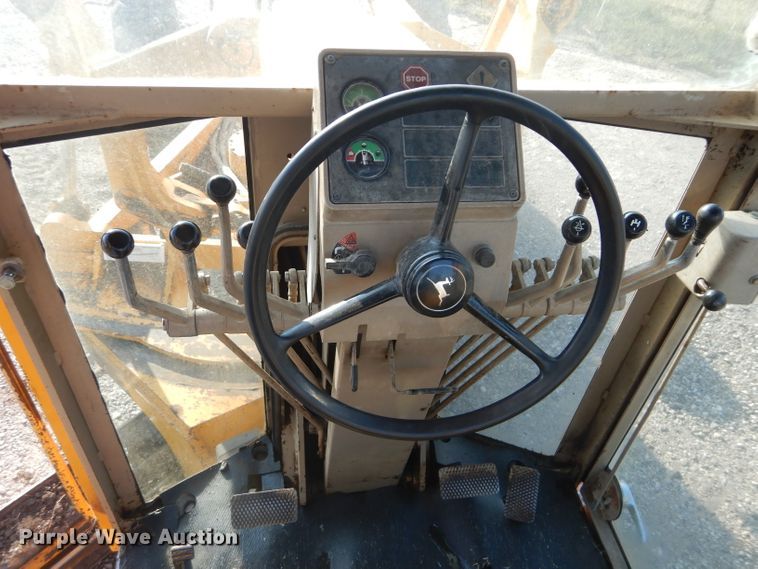 image for item DH2597 1989 John Deere 770BH motor grader