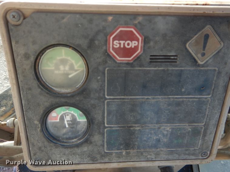 image for item DH2597 1989 John Deere 770BH motor grader