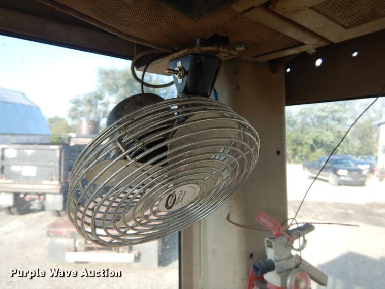 image for item DH2597 1989 John Deere 770BH motor grader